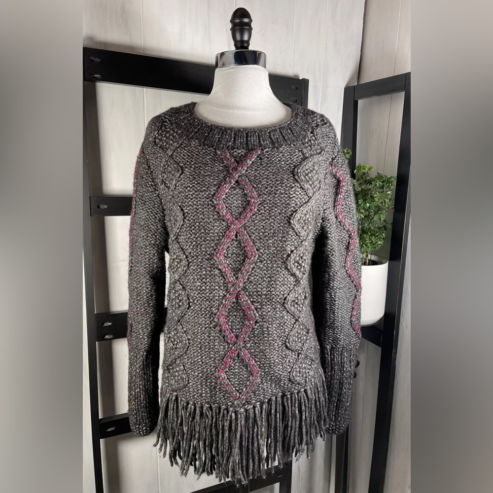 Indigenous Made In Peru Wool/Alpaca Sweater, Tasseled Hem, Size Medium, New